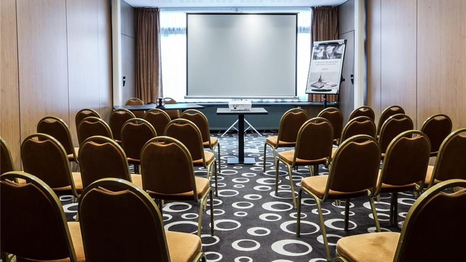 Mercure Dinan Poret Le Jerzual Meeting