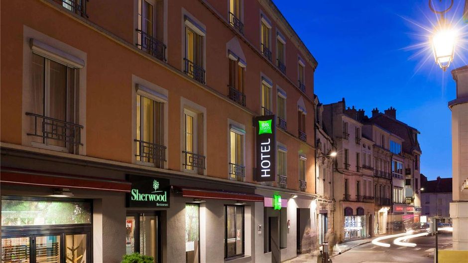 Ibis Styles Chaumont Centre Gare Exterior