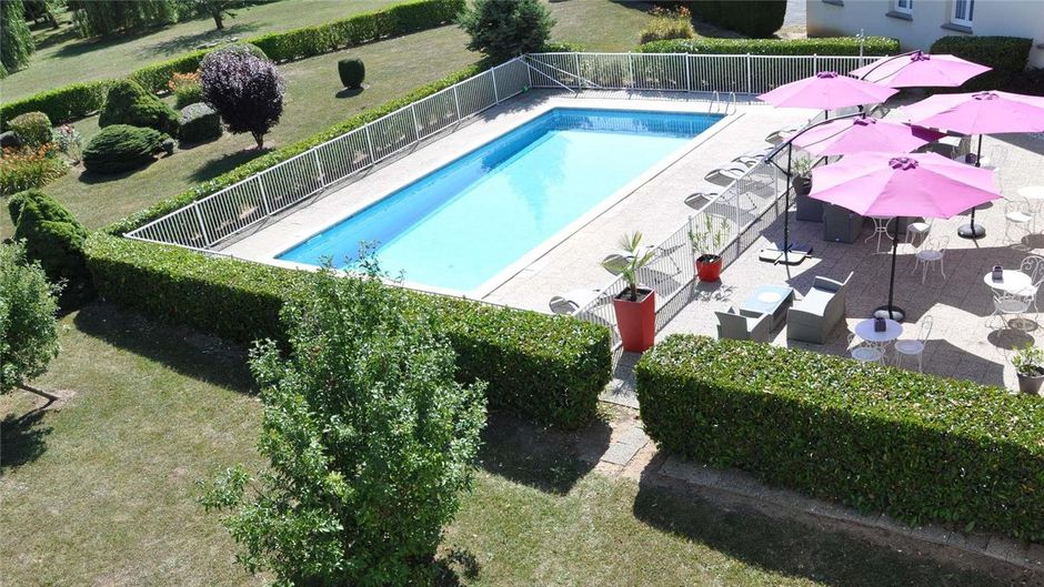 Ibis Styles Gien Exterior