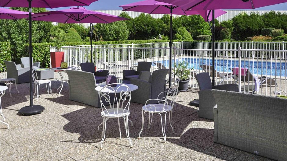 Ibis Styles Gien Pool