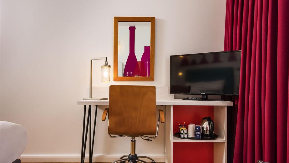 Ibis Styles Barnsley hotel Room