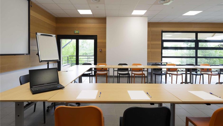 Ibis Styles Vierzon Meeting
