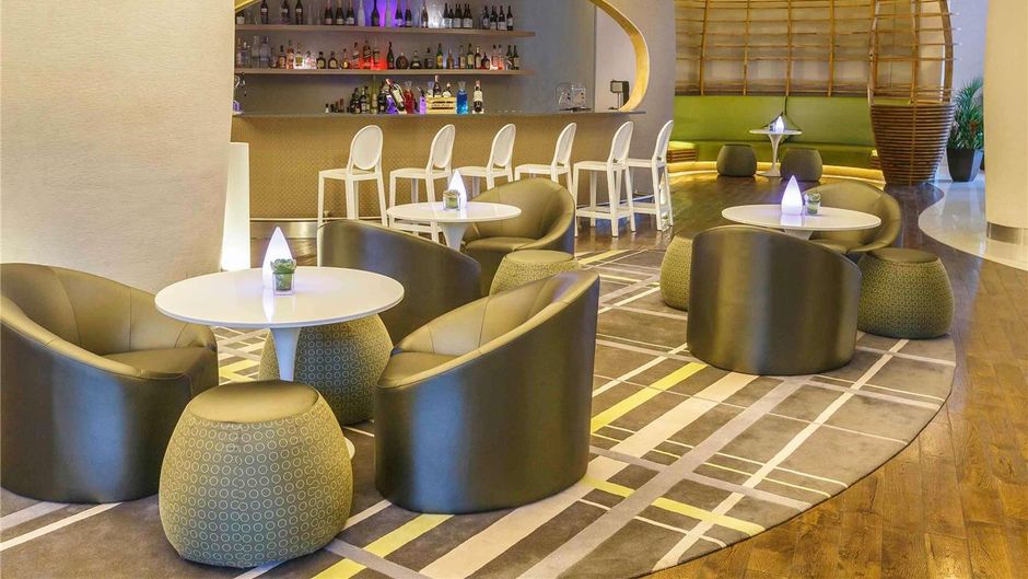 Novotel Manila Araneta Center Restaurant