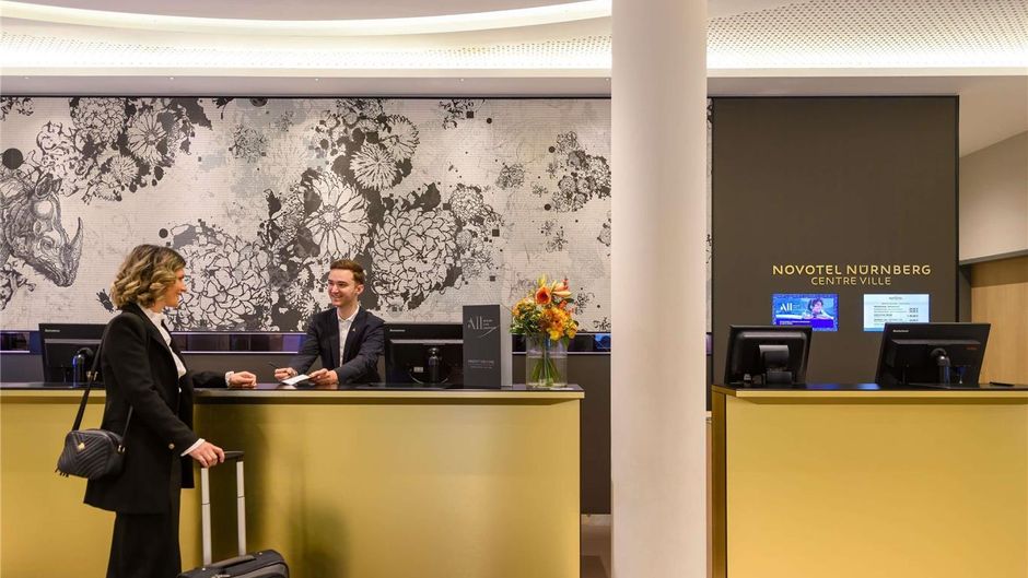 Novotel Nuernberg Centre Ville Exterior