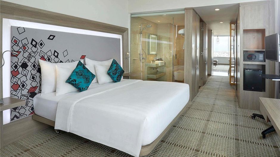 Novotel Makassar Grand Shayla Room