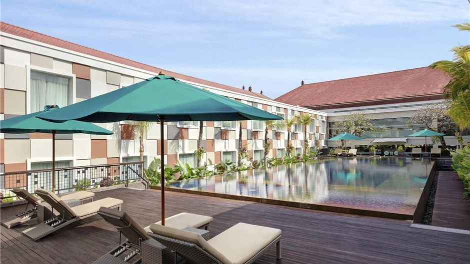 Novotel Bali Ngurah Rai Airport Pool