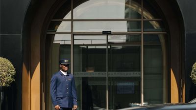 Pullman Jumeirah Lakes Towers Hotel