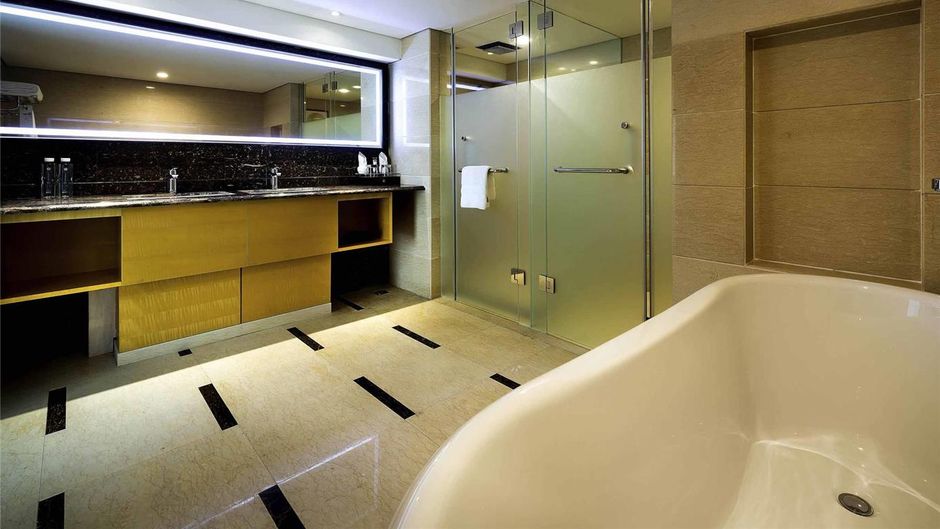 Pullman Qingdao Ziyue Hotel Room