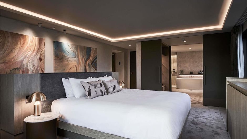 Pullman Melbourne on the Park Suite