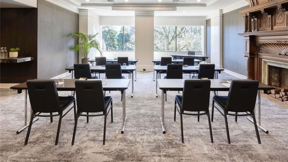 Pullman East Melbourne Meeting