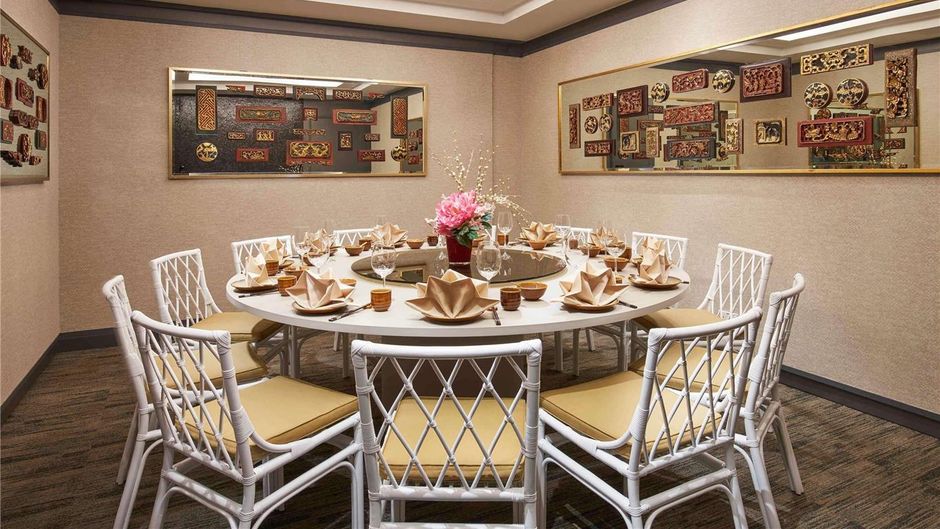 Grand Mercure Roxy Hotel Restaurant