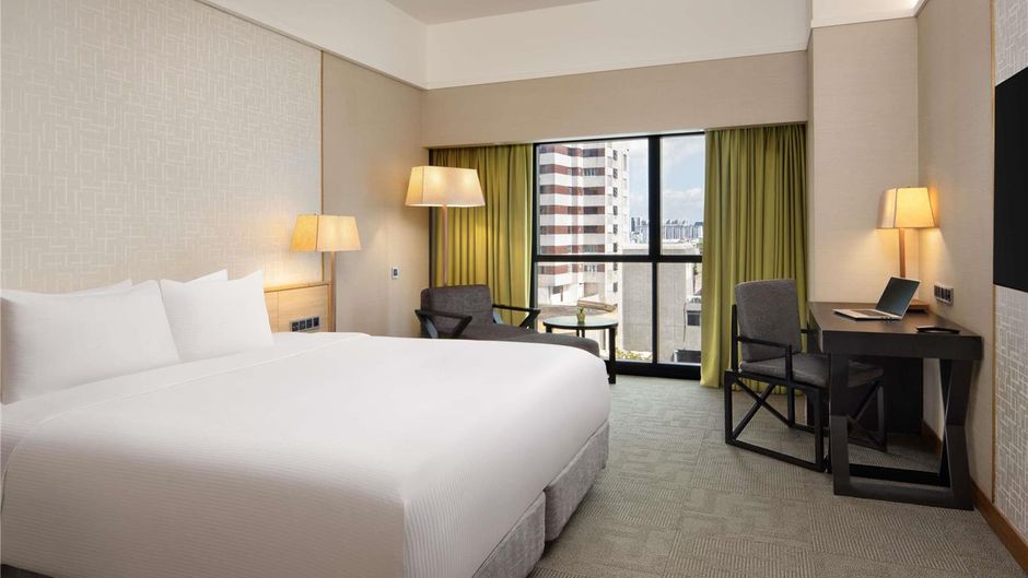 Grand Mercure Roxy Hotel Room