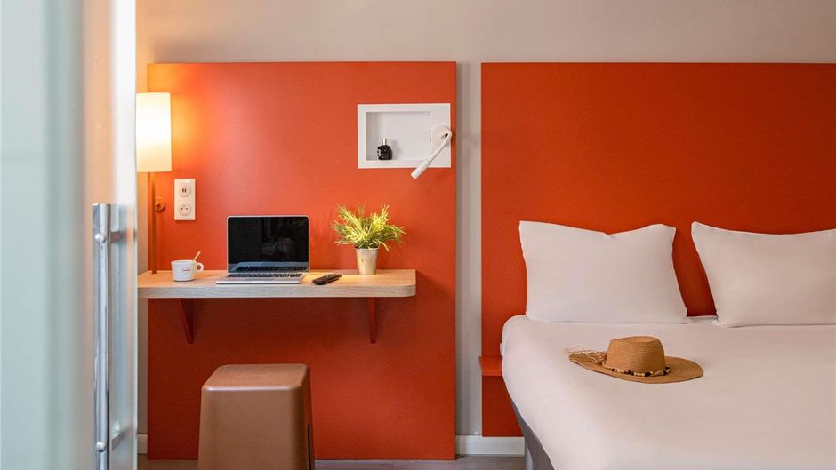 Ibis Budget Nice Californie Room