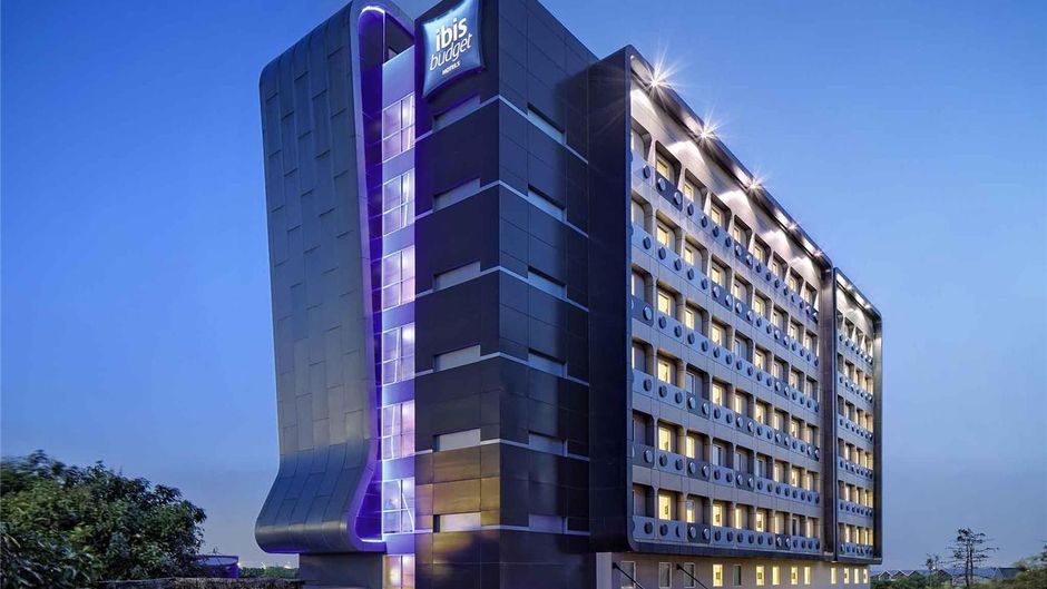 Ibis Budget Jakarta Airport Exterior