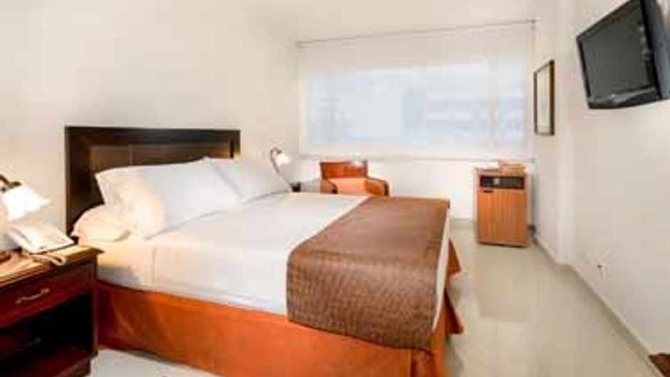 Hotel Dann Combeima Room