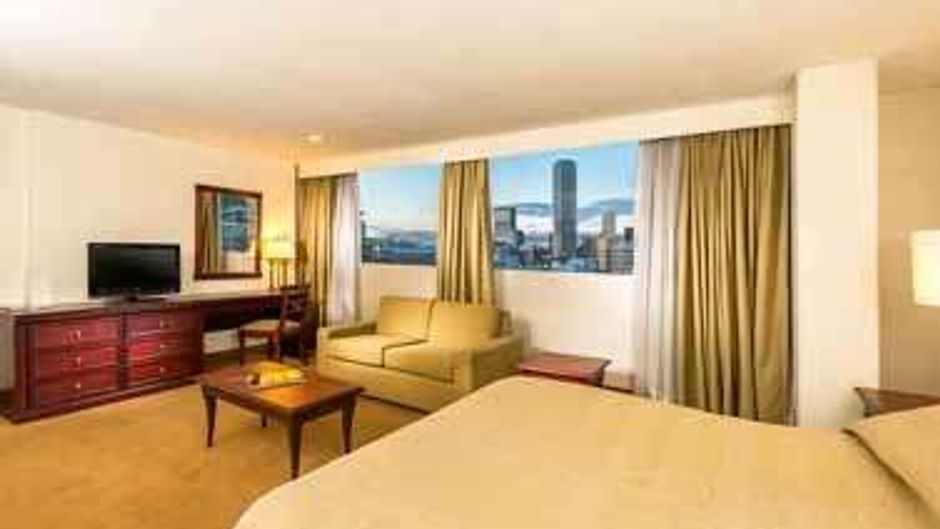 Hotel Dann Avenida 19 Room
