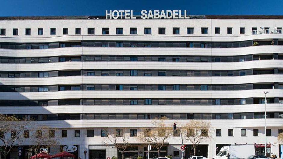 Catalonia Hotel Sabadell Exterior