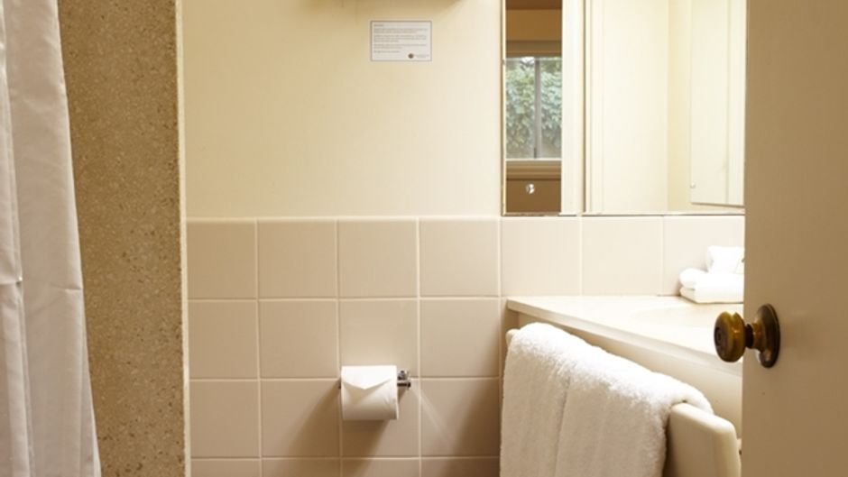 Mantra Meridien Adelaide Room