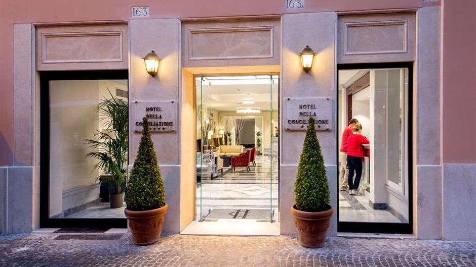 Hotel Della Conciliazione Exterior