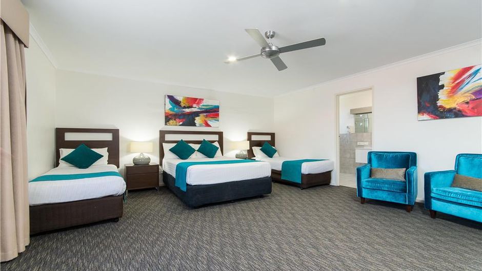 Royal Coach Motor Inn Room