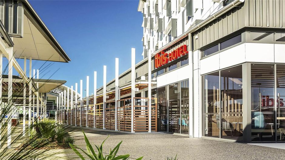 Ibis Mackay Airport Exterior