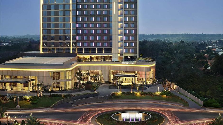 Mercure Karawang Exterior