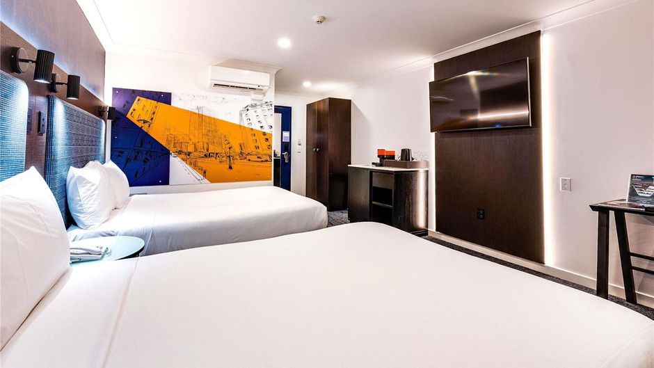 Mercure Wellington Abel Tasman Hotel Room