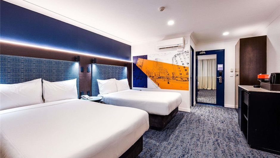 Mercure Wellington Abel Tasman Hotel Room