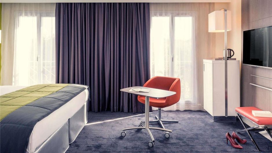 Mercure Paris Ouest Saint Germain Room