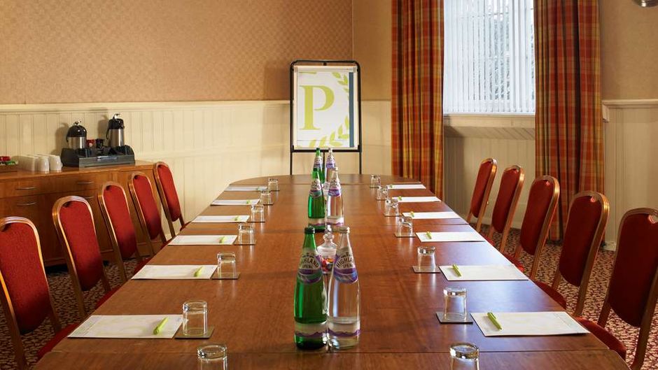 Stirling Highland Hotel Meeting