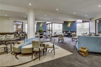 Mercure Maurepas Saint Quentin