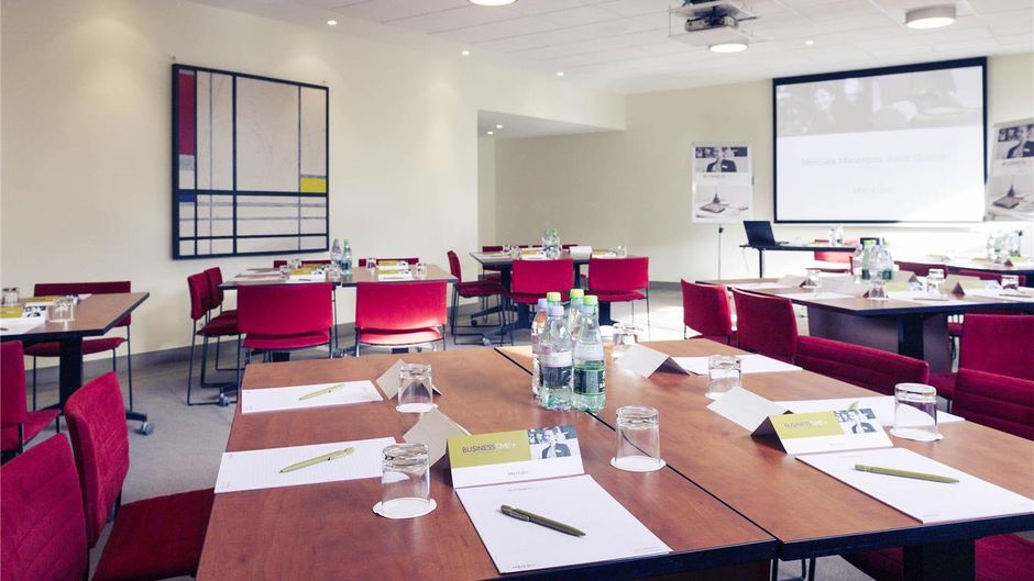 Mercure Maurepas Saint Quentin Meeting