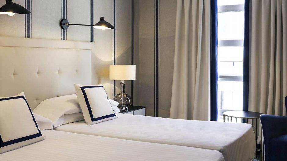 Mercure Bilbao Jardines de Albia Room