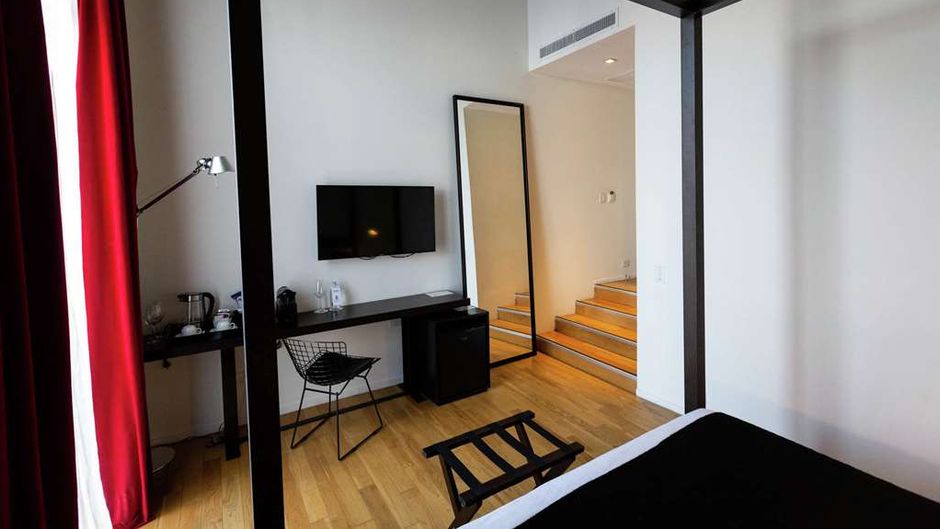 Anselmo Buenos Aires, Curio Collection Room