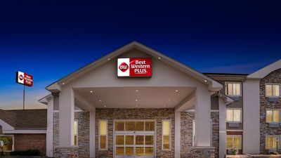 Best Western Plus Airport Inn & Suites