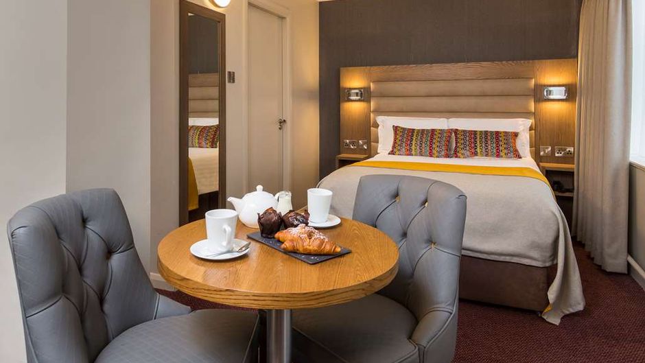 Limerick City Hotel Room