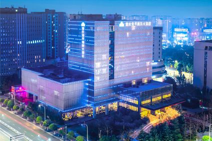 Days Hotel & Suites Liangping