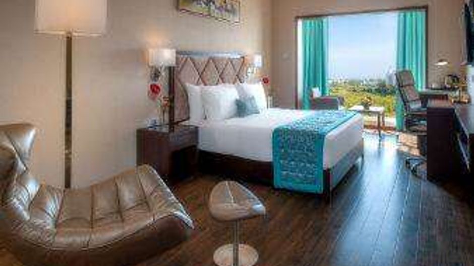 Days Hotel Chennai OMR Suite