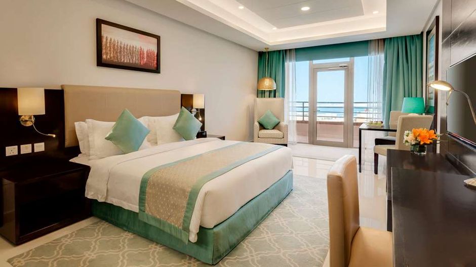 Ramada Hotel & Suites Amwaj Islands Room