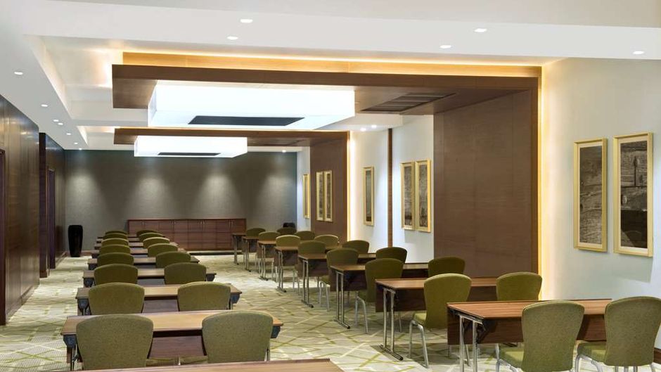 Hilton Garden Inn Dubai Deira Meeting