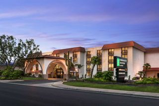 Embassy Suites Scottsdale Resort