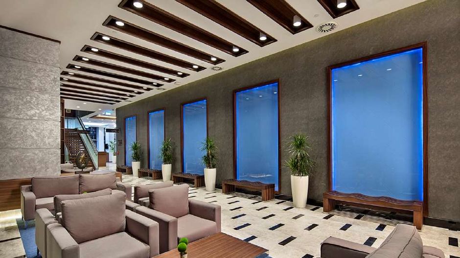 Hilton Garden Inn Izmir Bayrakli Lobby