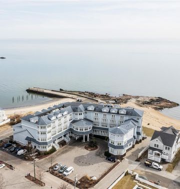 Madison Beach Hotel, Curio Collection