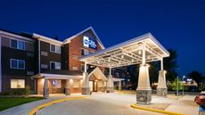 Best Western Harvest Inn & Suites