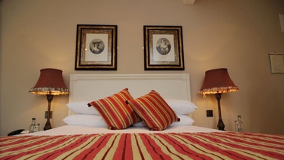 Ye Olde Bell Hotel & Restaurant Room