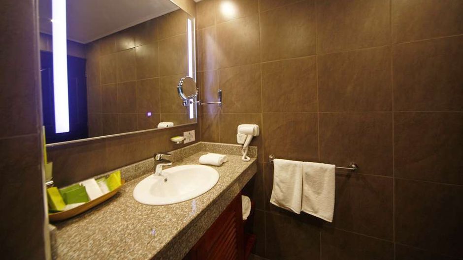 Best Western Premier Garden Entebbe Room