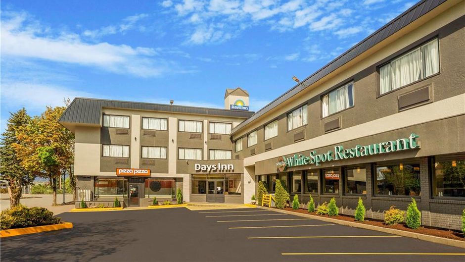 Days Inn Terrace Exterior