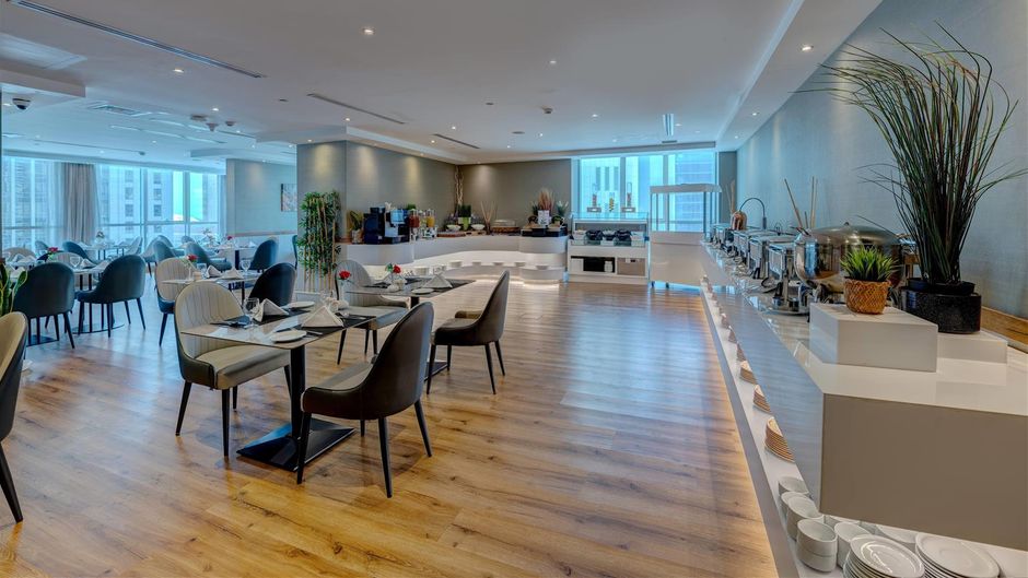 TRYP by Wyndham Abu Dhabi City Center Restaurant