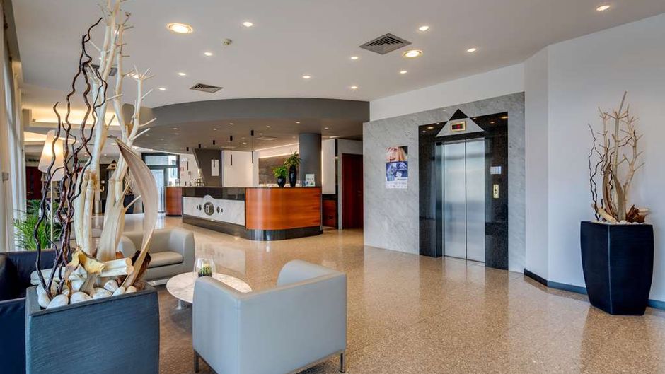 Best Western Hotel Turismo Lobby