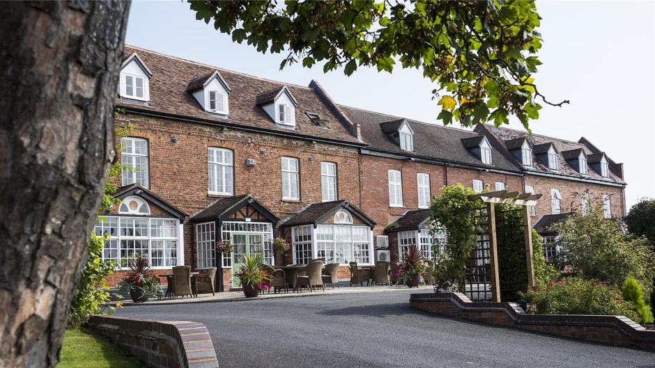 Bank House Hotel, Spa and Golf Club Exterior